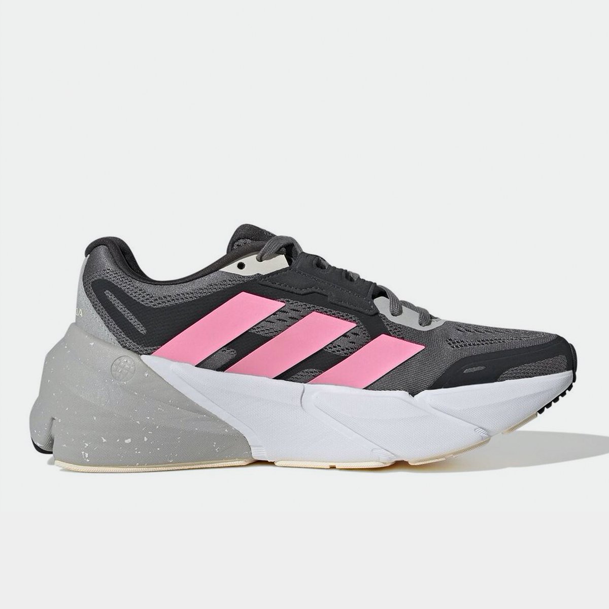 Adidas shoes 2024 queenstown japan