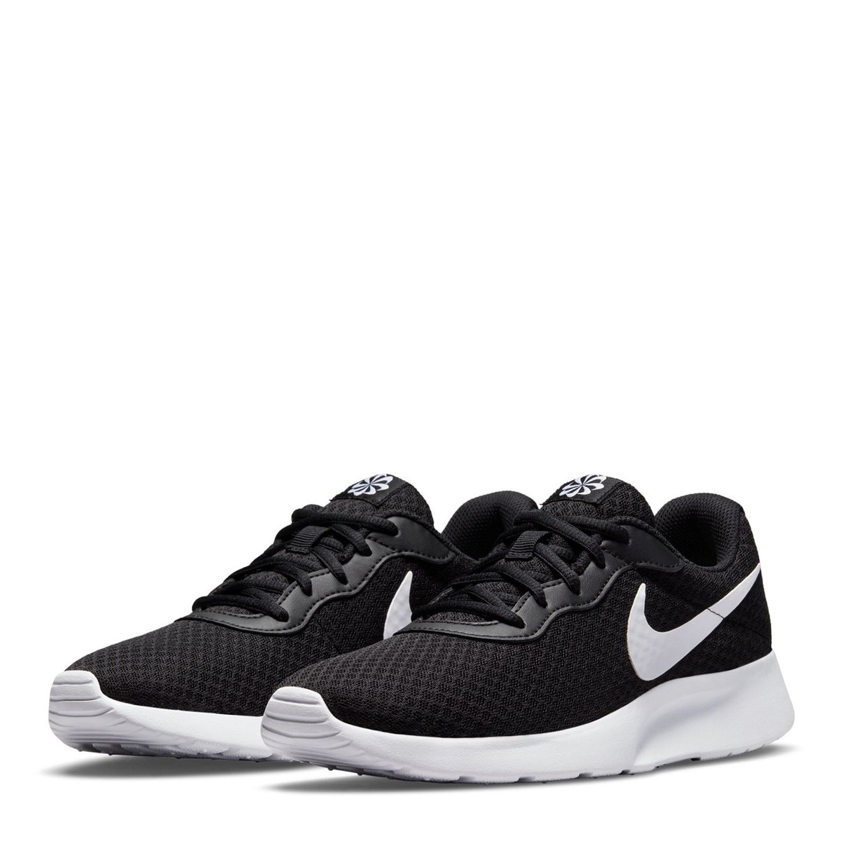 Nike tanjun womens black deals