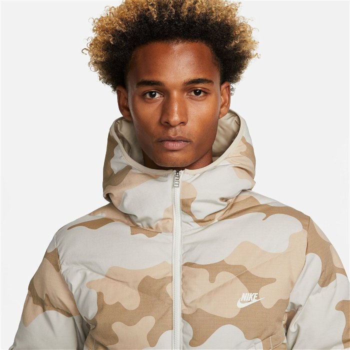 Sportswear Storm FIT Windrunner Mens Poly Filled Hooded Camo Jacket
