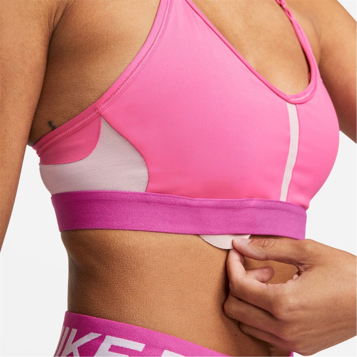 Nike training indy logo bra sales pink