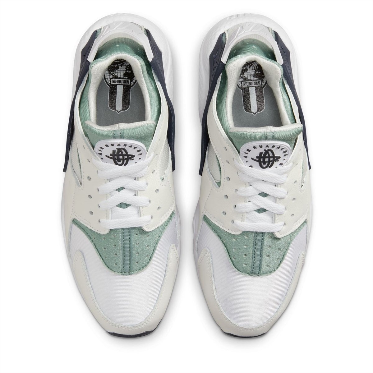 Nike air huarache hot sale white womens