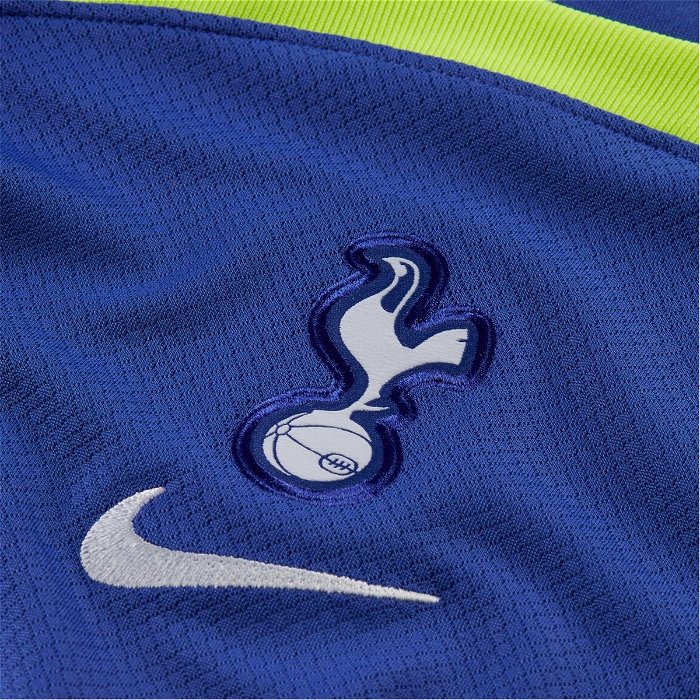 Tottenham Hotspur 2021/22 Away Baby & Toddler Football Kit. Nike LU