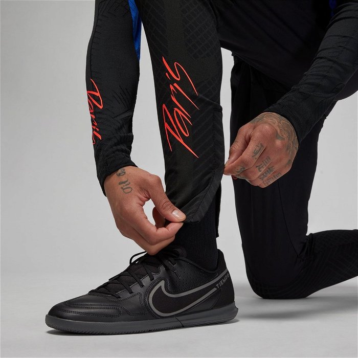 Paris Saint-Germain Nike Standard Issue Pants - Navy