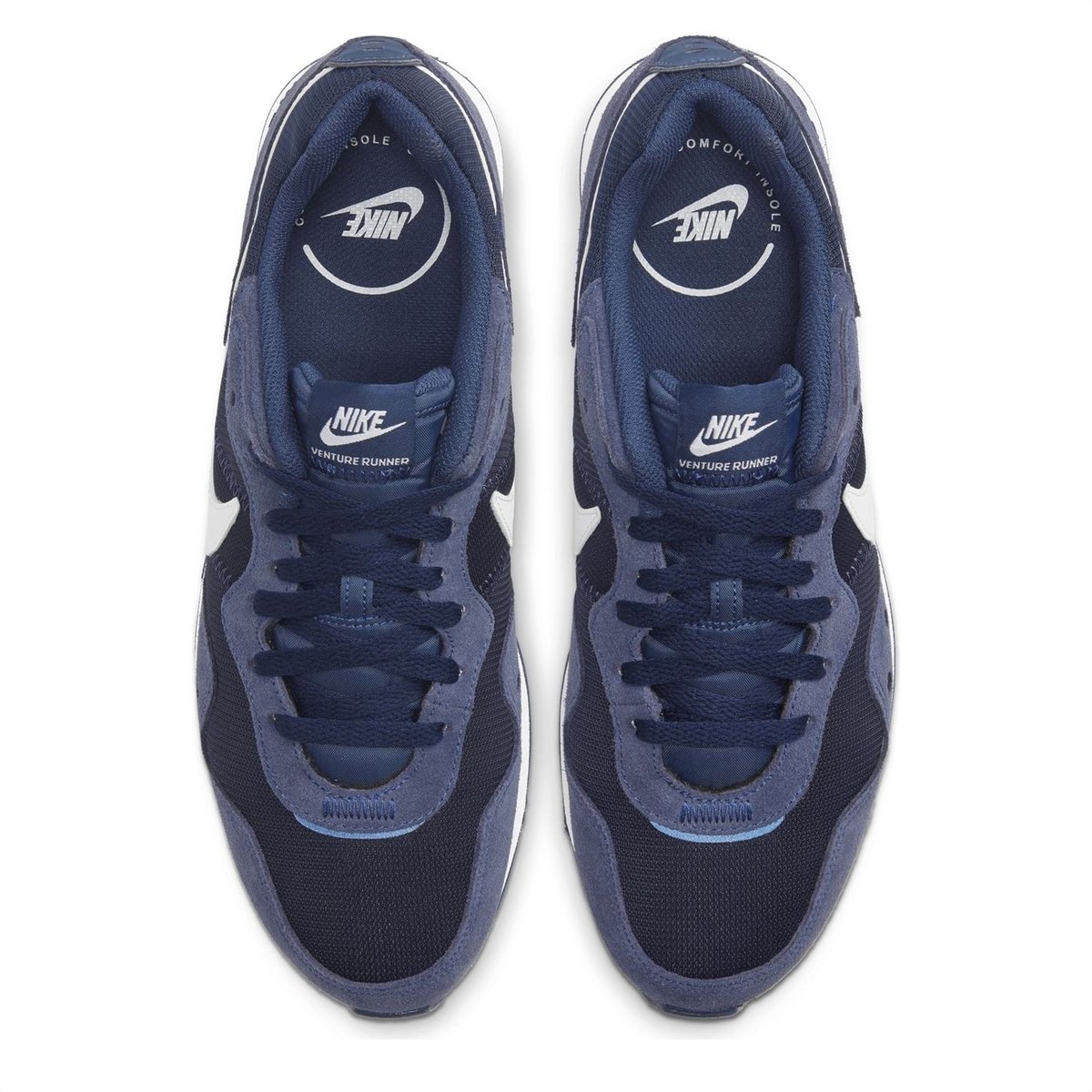 Mens navy store nike trainers