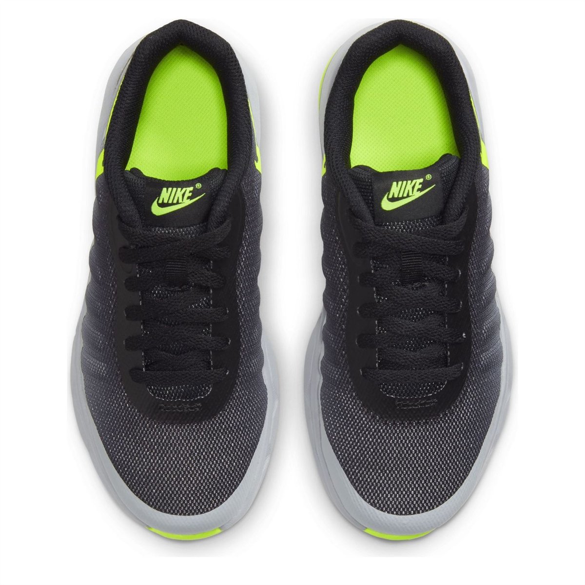 Nike hotsell invigor green