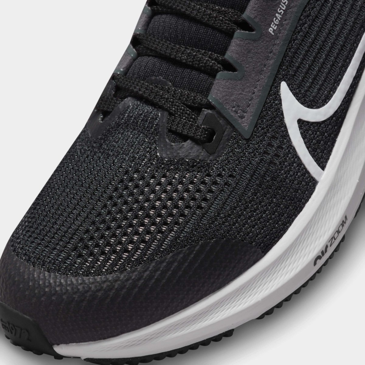 Nike air zoom pegasus 36 womens running hotsell shoes black / white