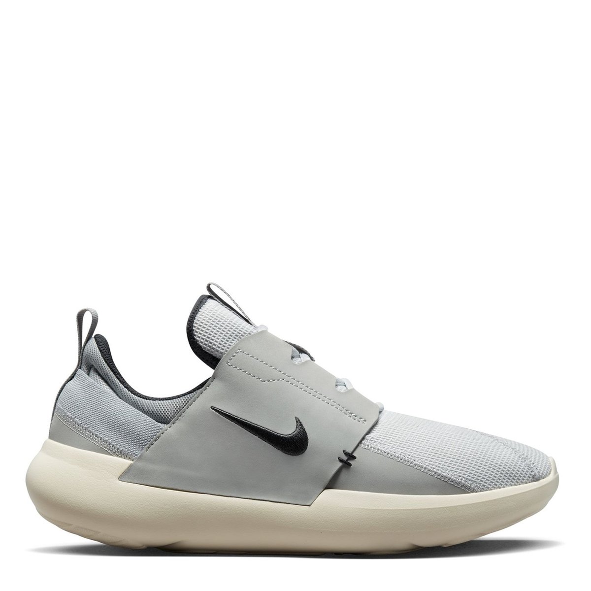 Nike commuter outlet trainers