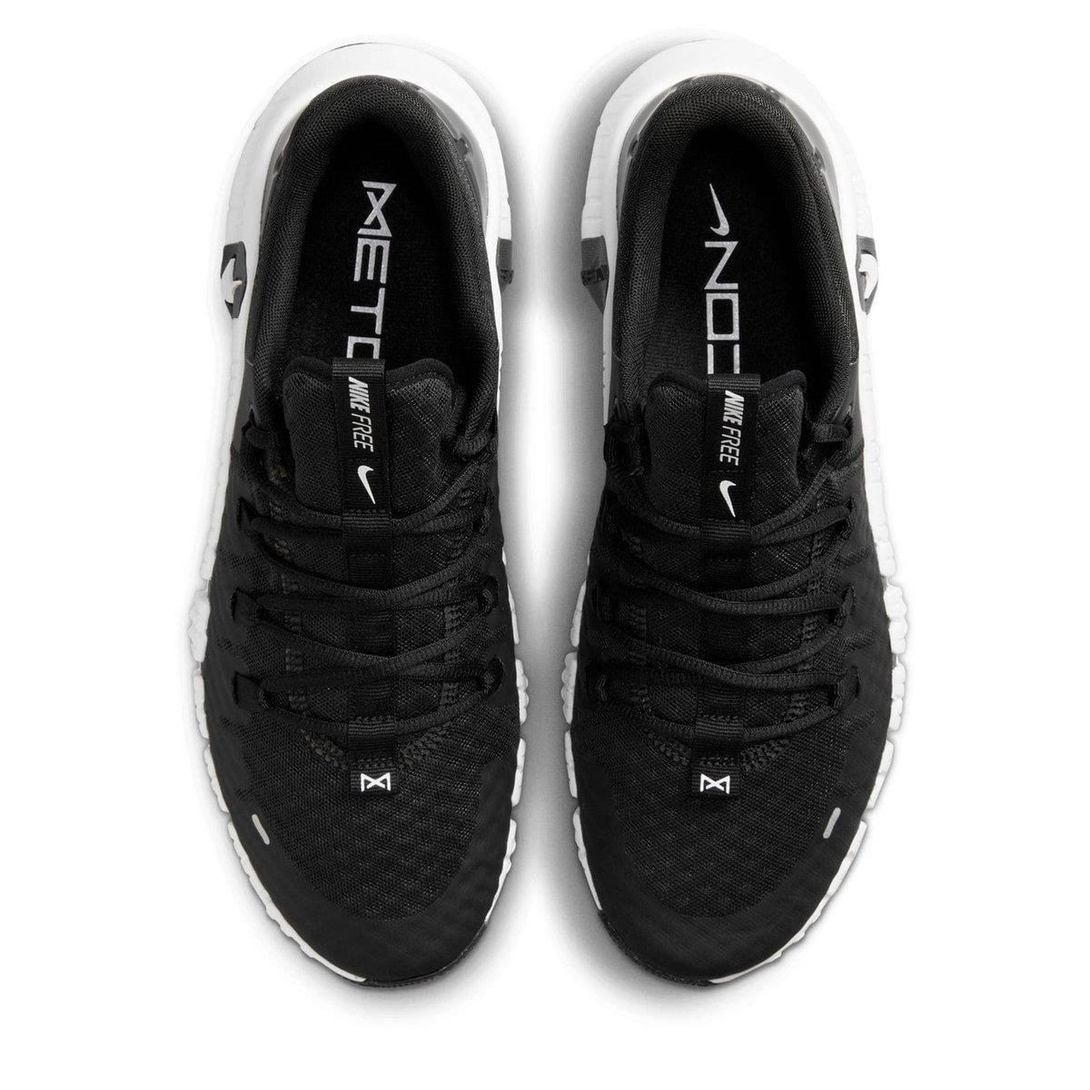 Nike free x hotsell metcon black and white