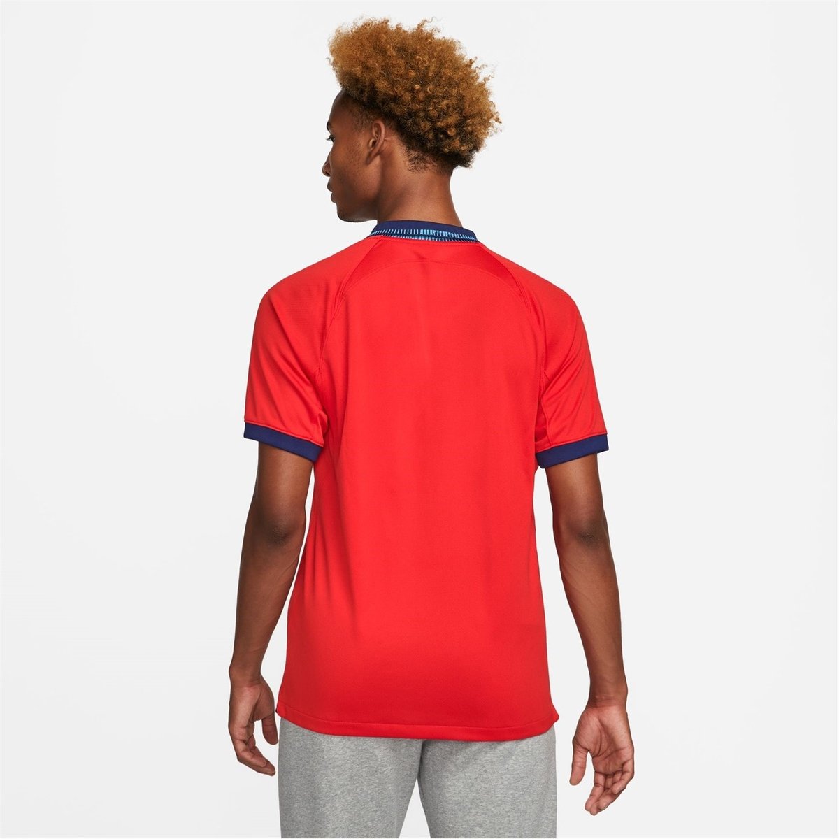 Red england hot sale football shirt