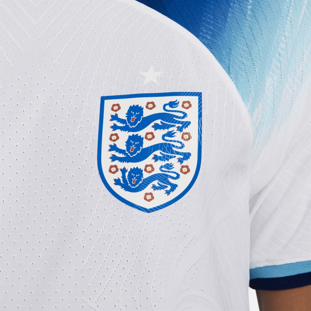 England football outlet kit 2016