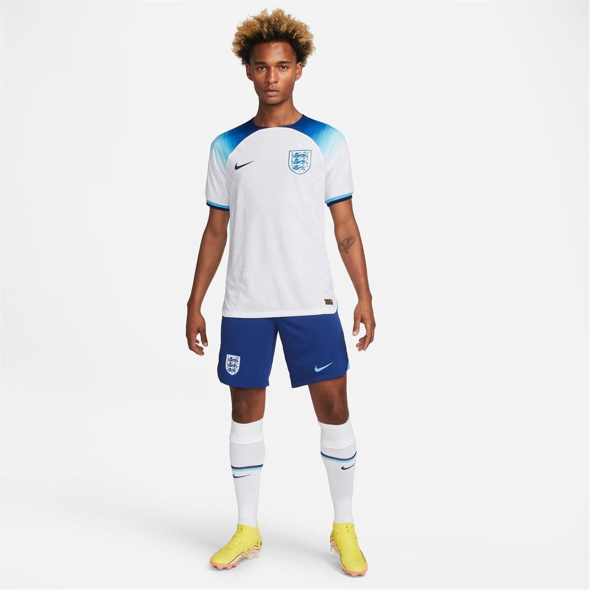 Nike Authentic Home England Shirt 2022 2023 Adults White 58.00