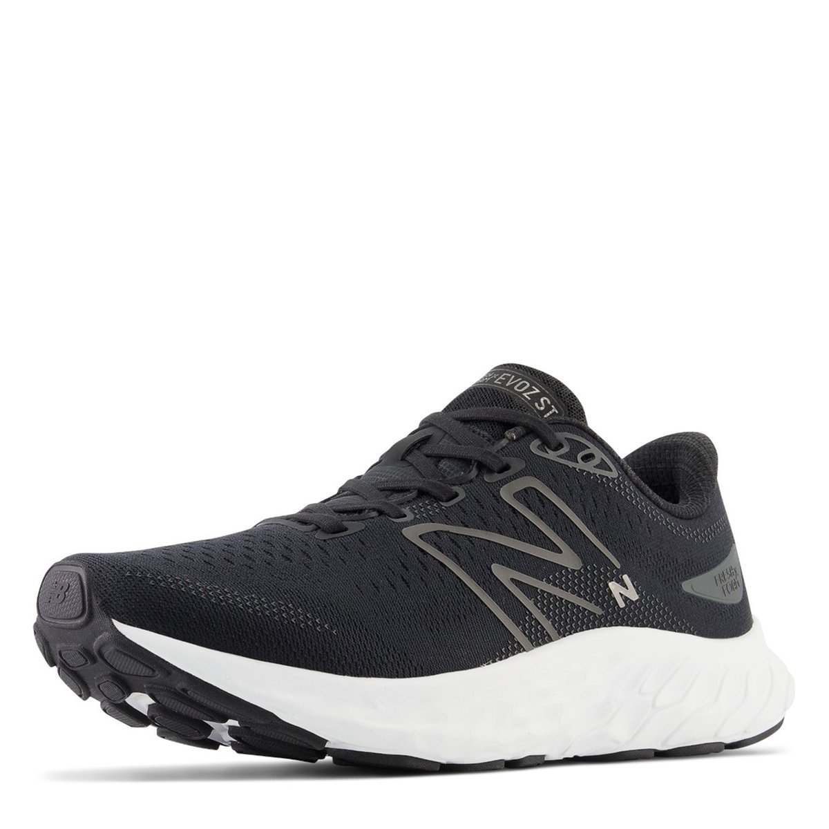 New balance black on sale running shoes