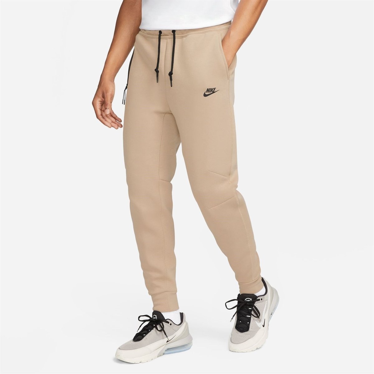 Nike tech fleece sweatpants 2024 black