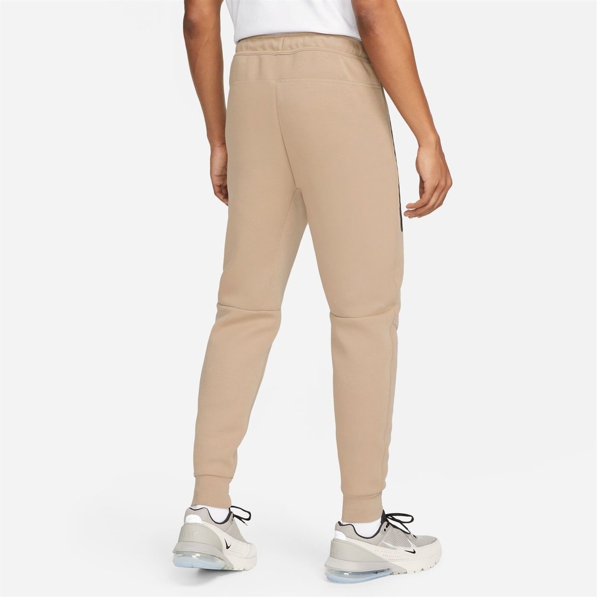 Nike tech best sale fleece pants khaki