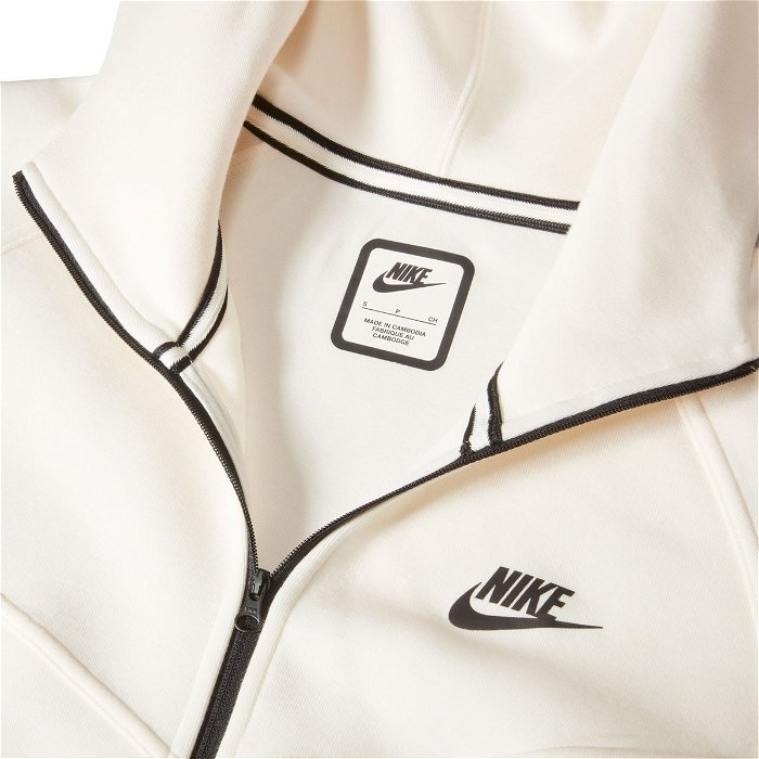 Nike Womens Tech Fleece Windrunner Full Zip Hoodie, Pale Ivory / Black