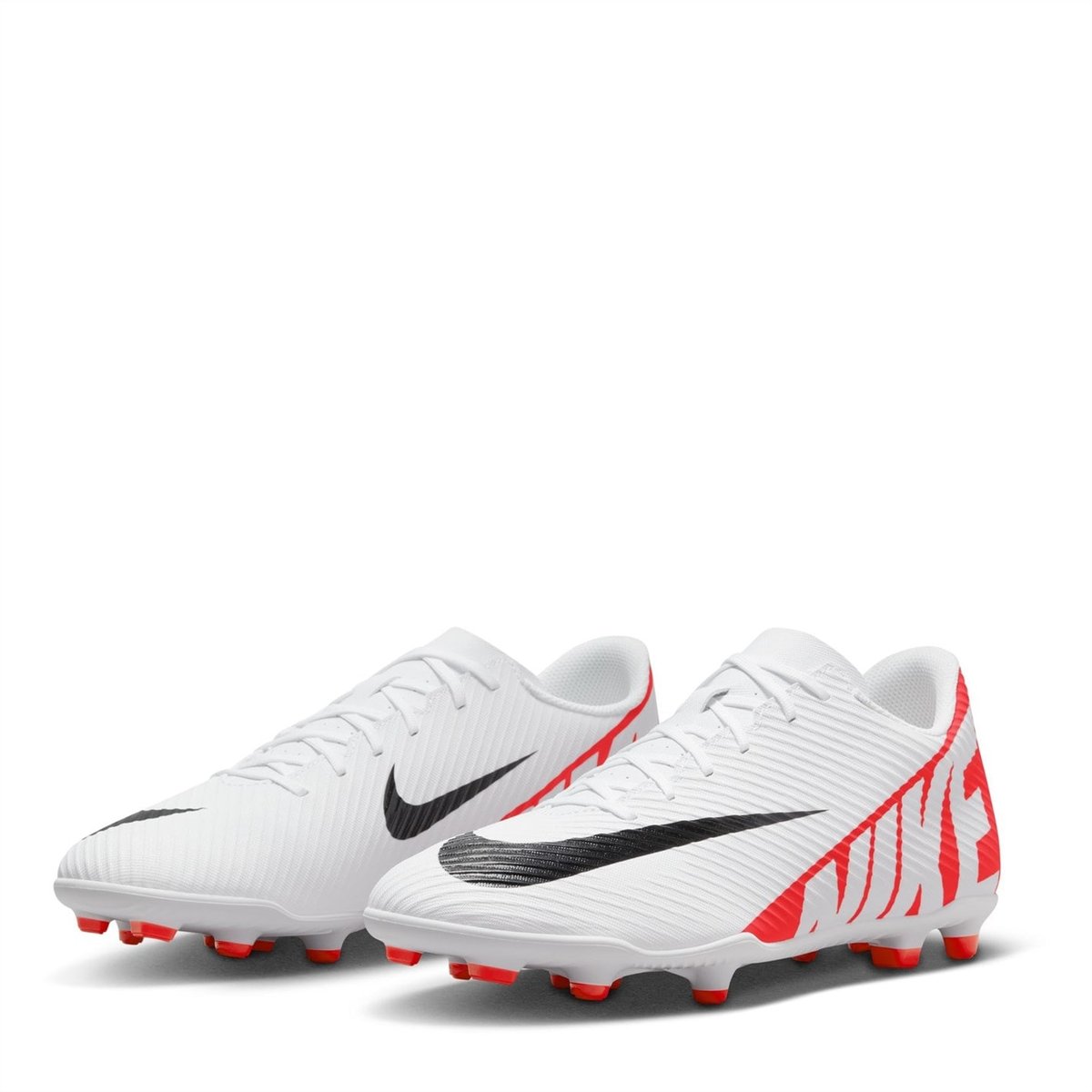 Nike mercurial hot sale white cleats