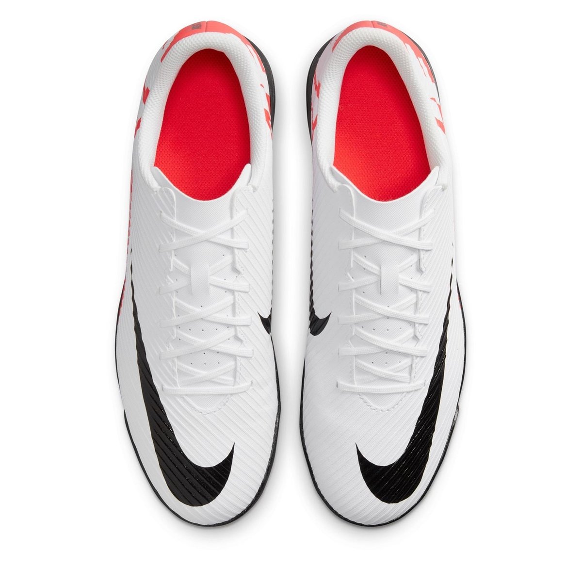 Mercurial victory shop astro turf trainers