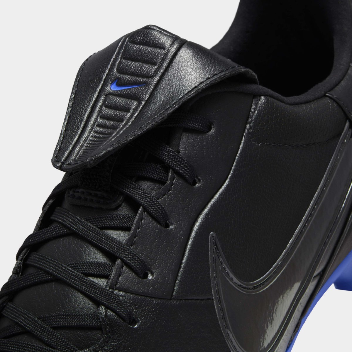 Black hotsell nike football