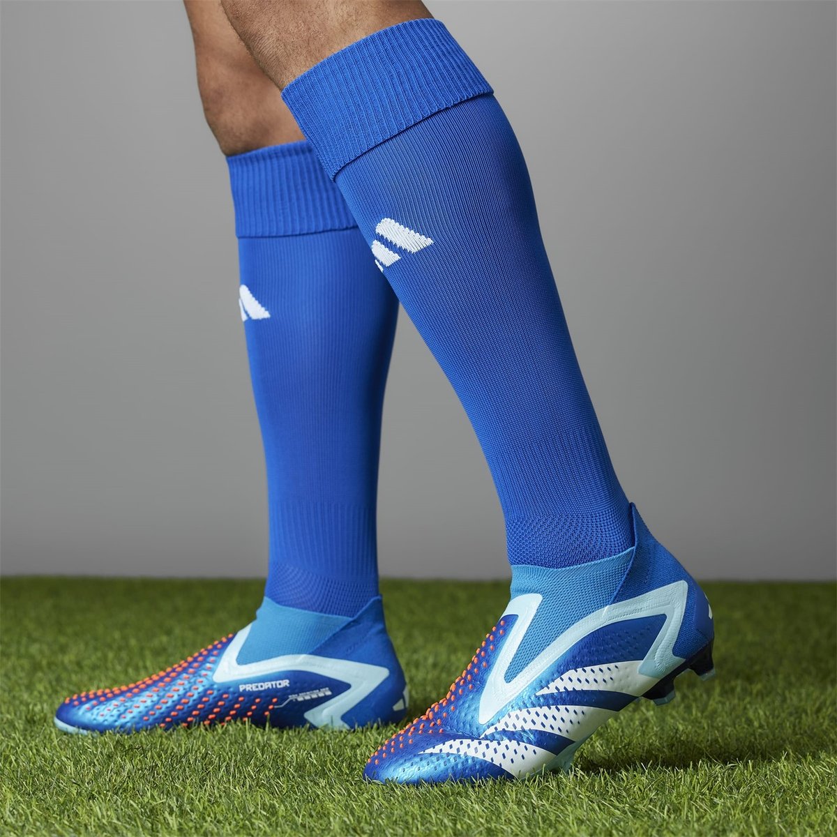 Blue and clearance white adidas boots