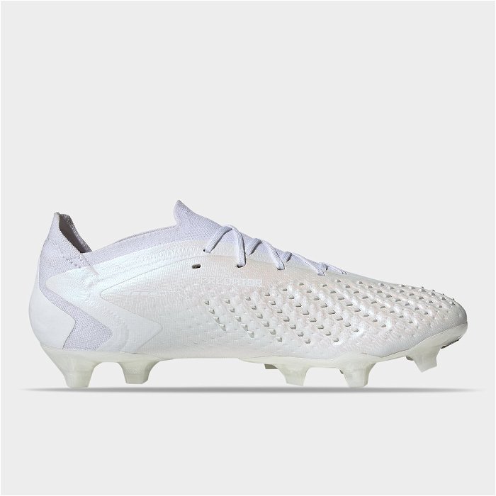 Predator Accuracy .1 Low Firm Ground Football Boots