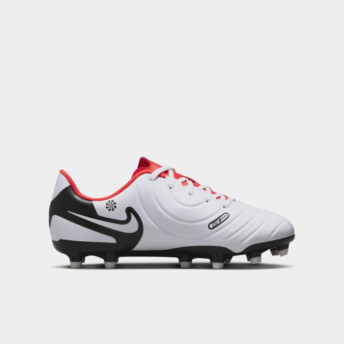 Nike tiempo deals youth soccer cleats