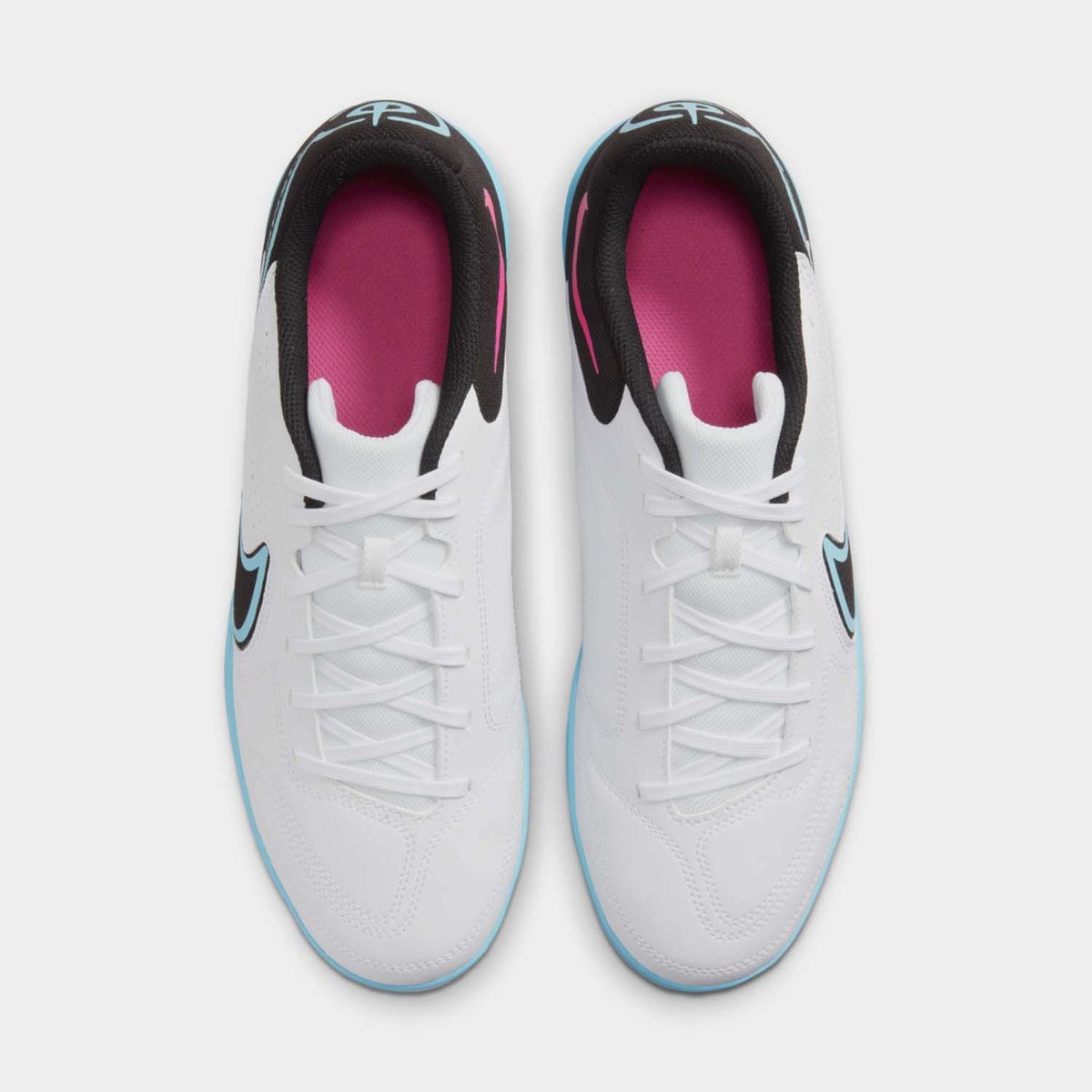 Nike tiempo indoor football clearance trainers