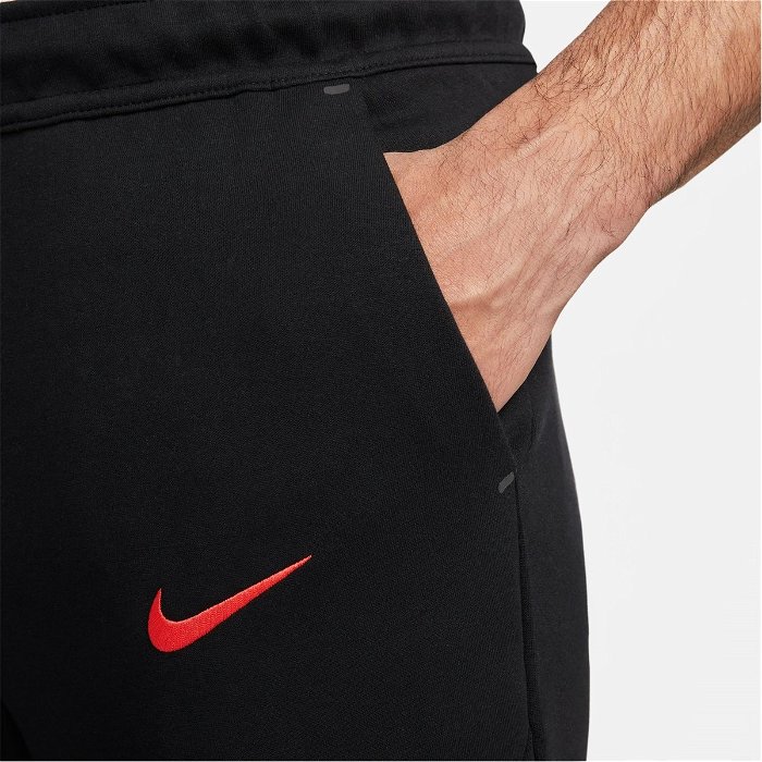 Men's Nike Red Liverpool Tech Fleece Pants