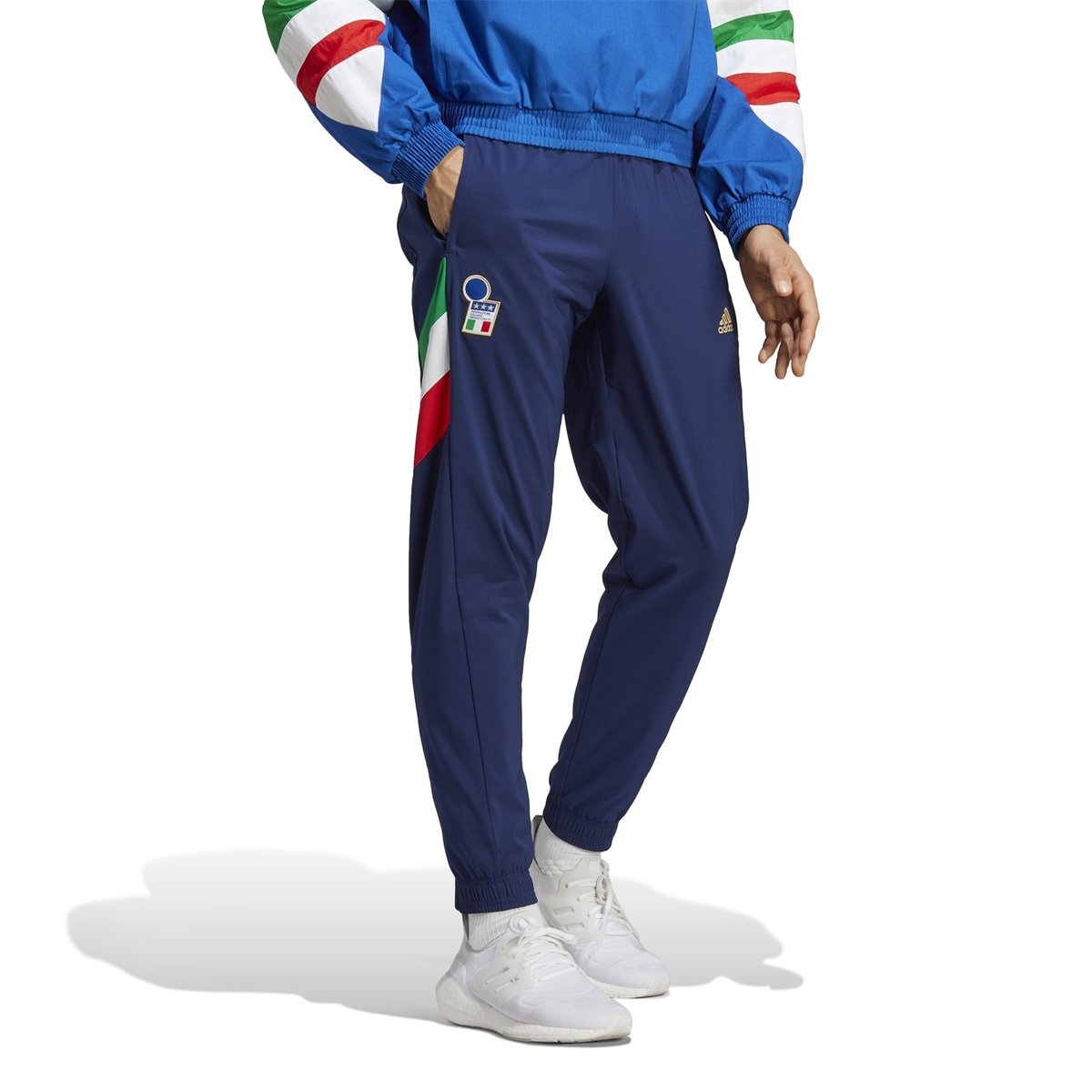 Adidas best sale pants retro