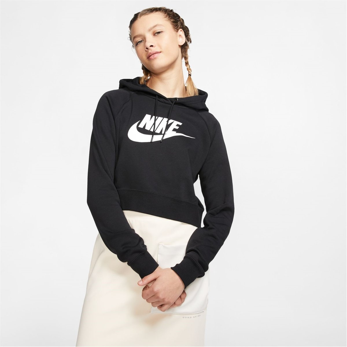 Nike black hotsell cropped hoodie