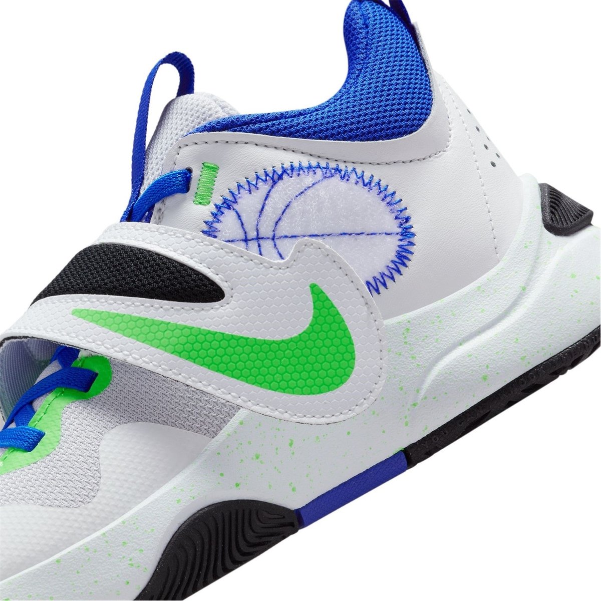 Boys basketball shoes clearance nike