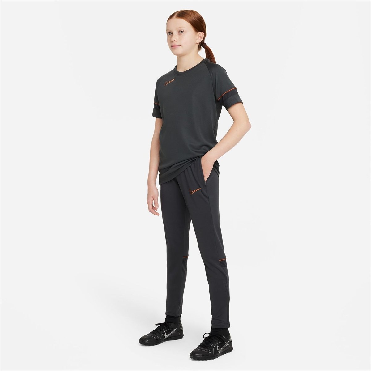 Nike academy tracksuit online bottoms junior