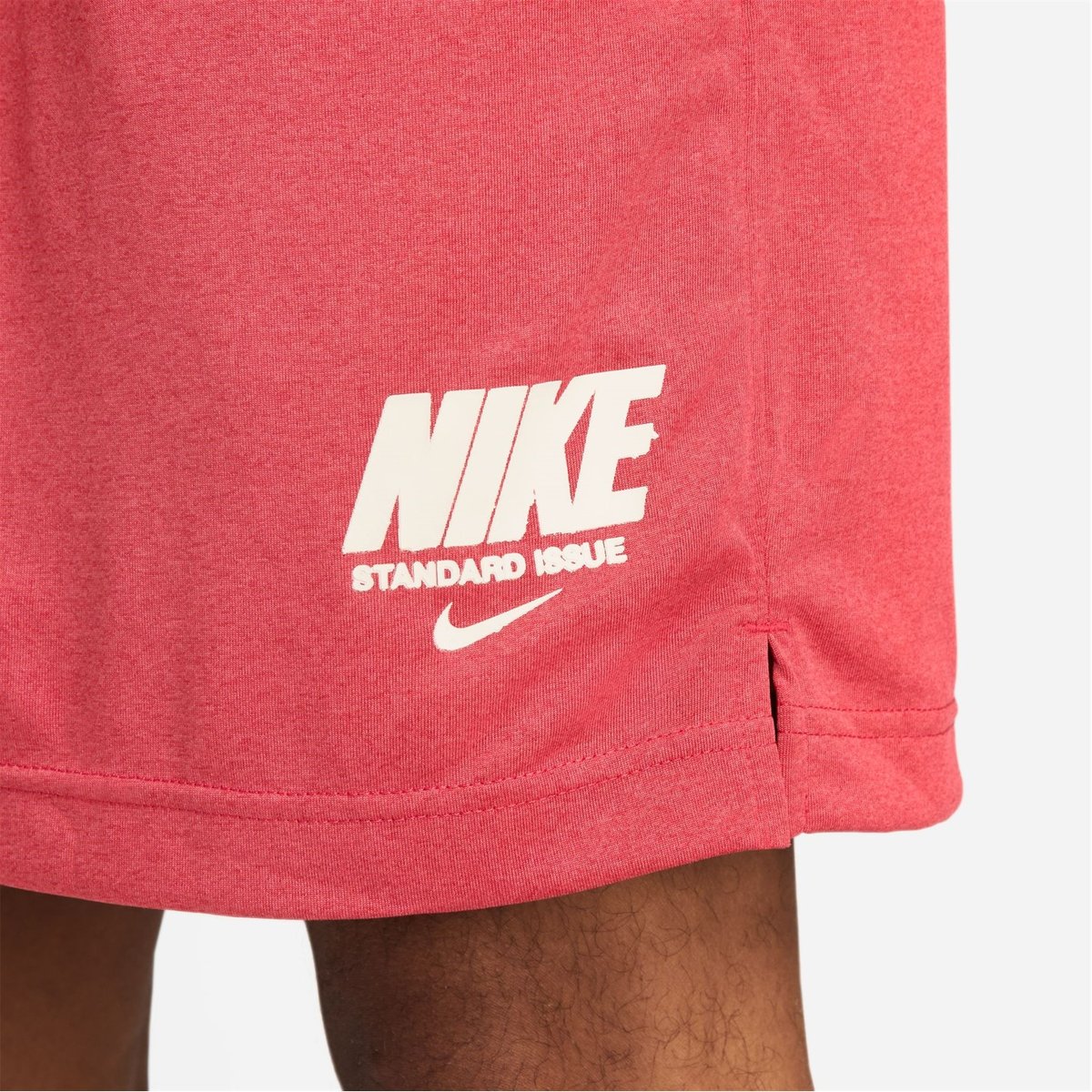 Nike alumni outlet shorts red