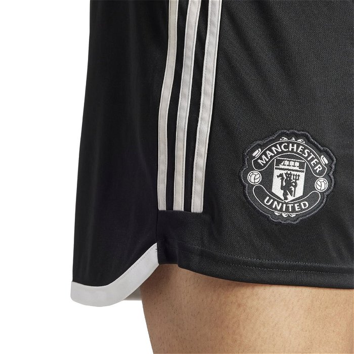 Manchester United Away Shorts 2023 2024 Adults