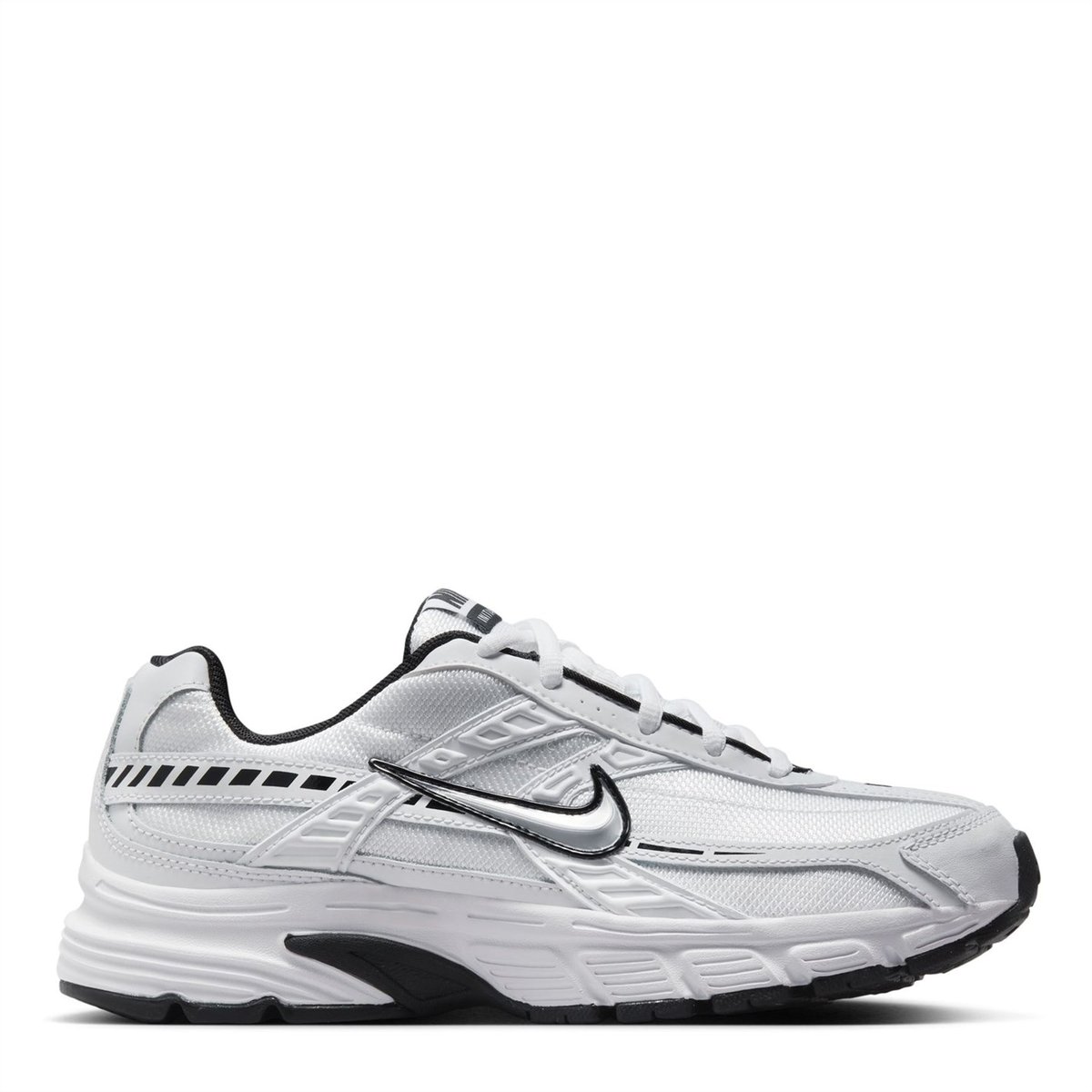 Running shoes clearance white and black