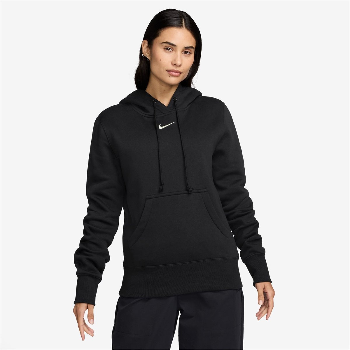 Black nike hot sale pullover hoodie women's