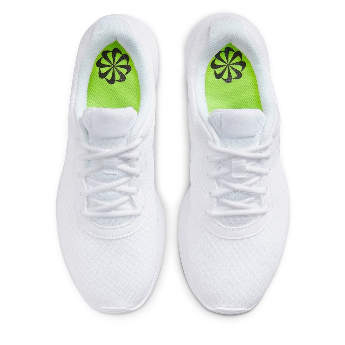 Shops nike tanjun trainers womens white