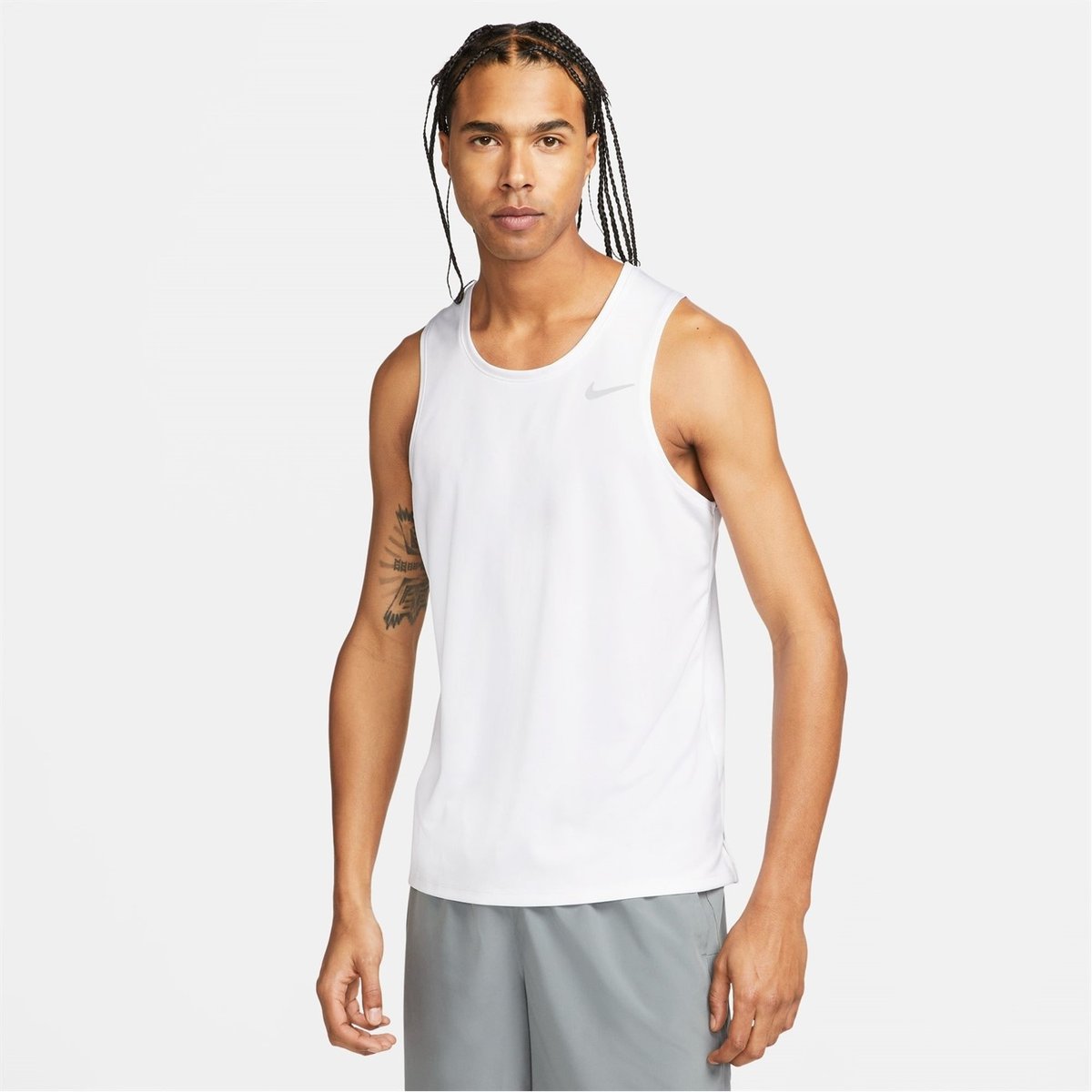 Running miler outlet t shirt white