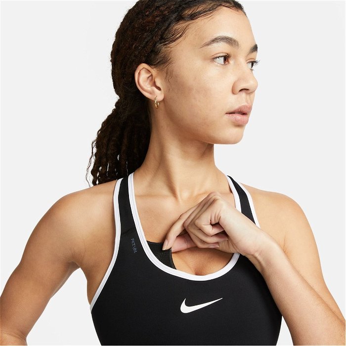 Nike Swoosh On The Run Women's Medium-Support Lightly Lined Sports Bra with  Pack. UK