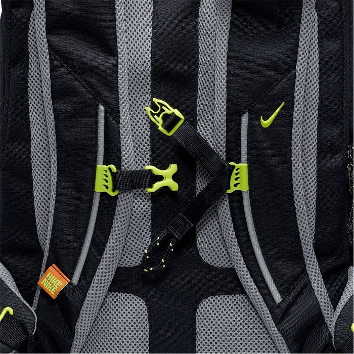 Hike Backpack (27L)