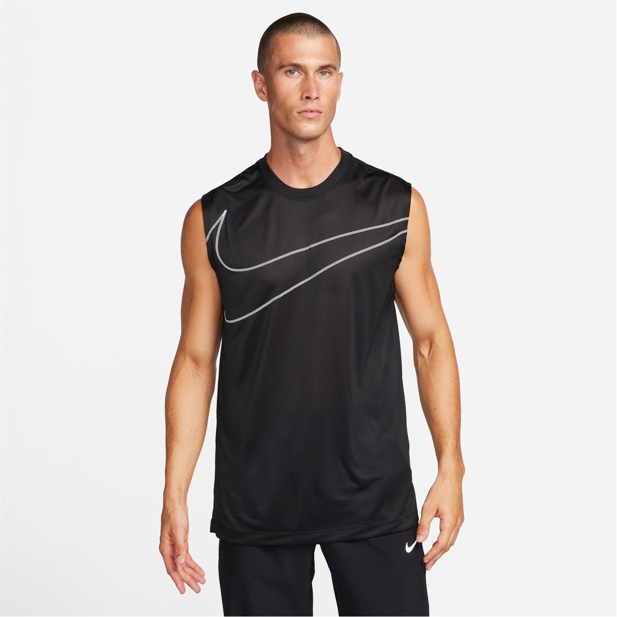 Nike sleeveless hotsell workout shirts