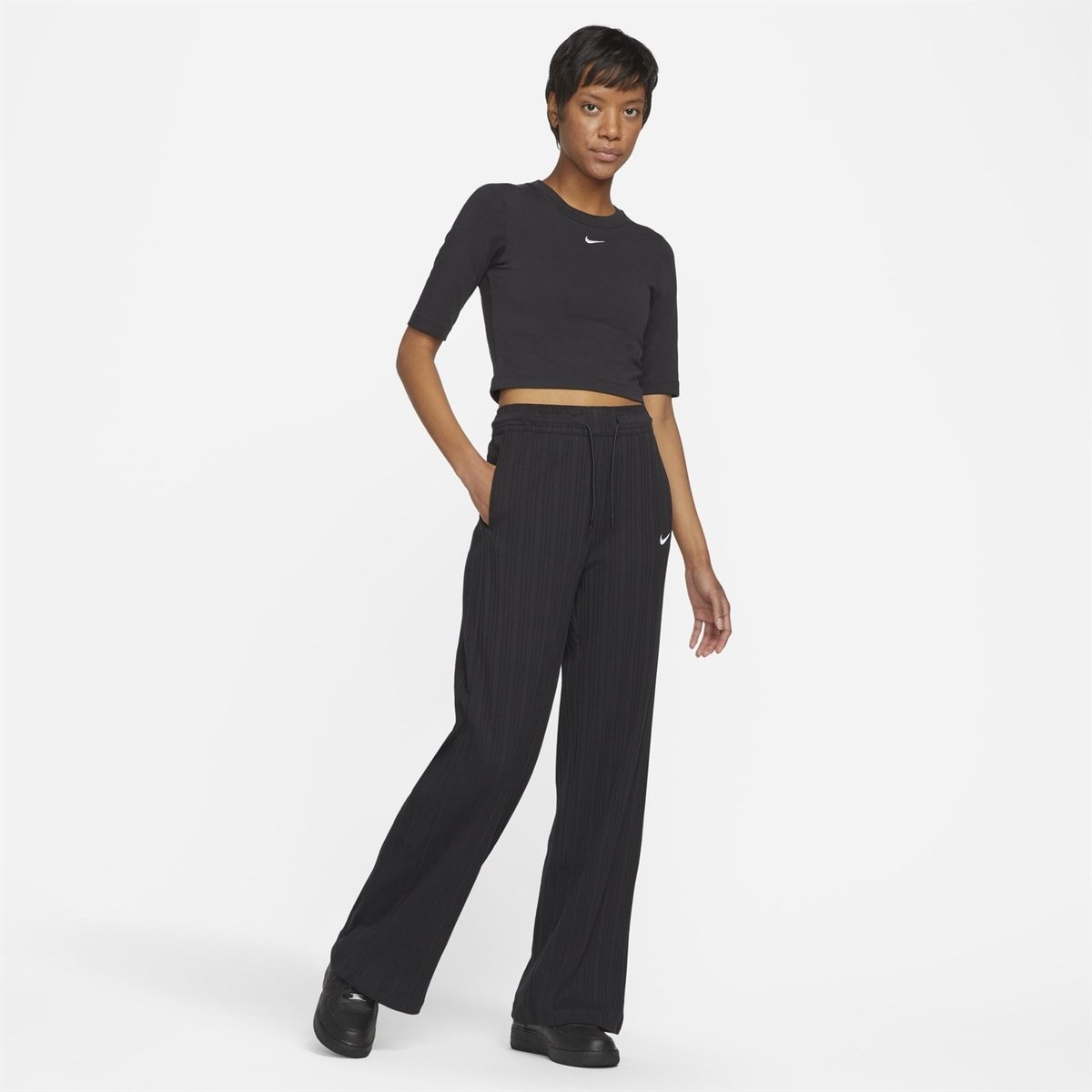 Straight jersey trousers - Black - Women - Gina Tricot