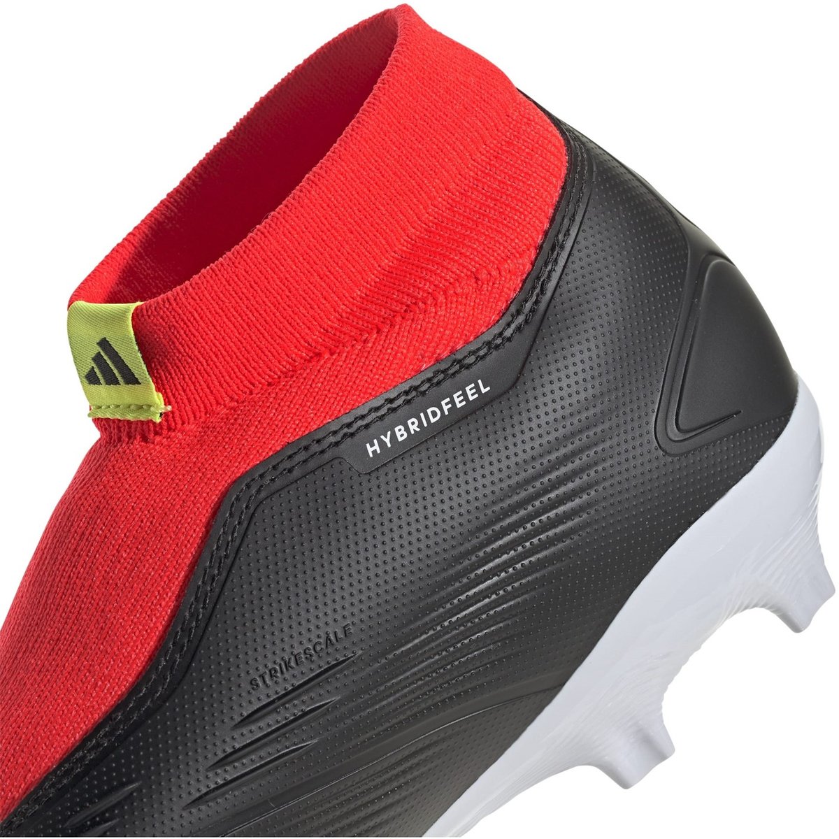 Adidas predator red and hotsell black laceless