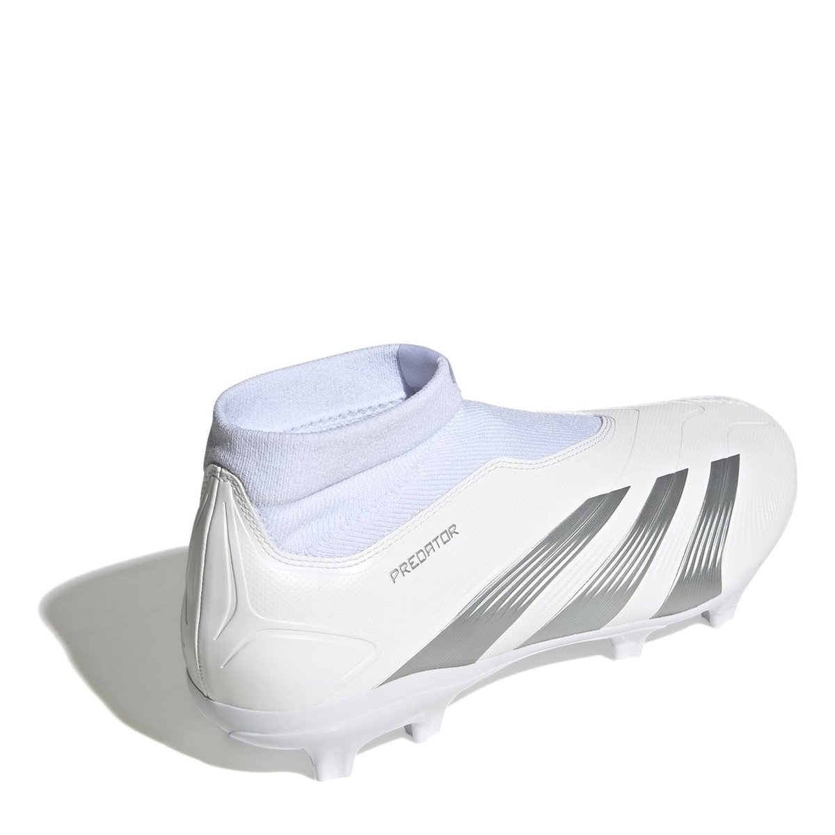 Laceless hotsell soccer boots