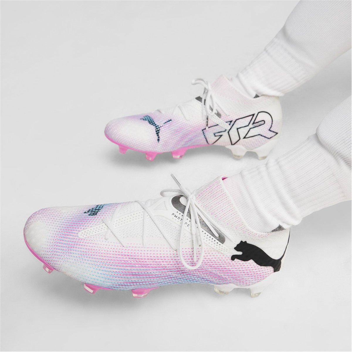 Womens pink hot sale football boots