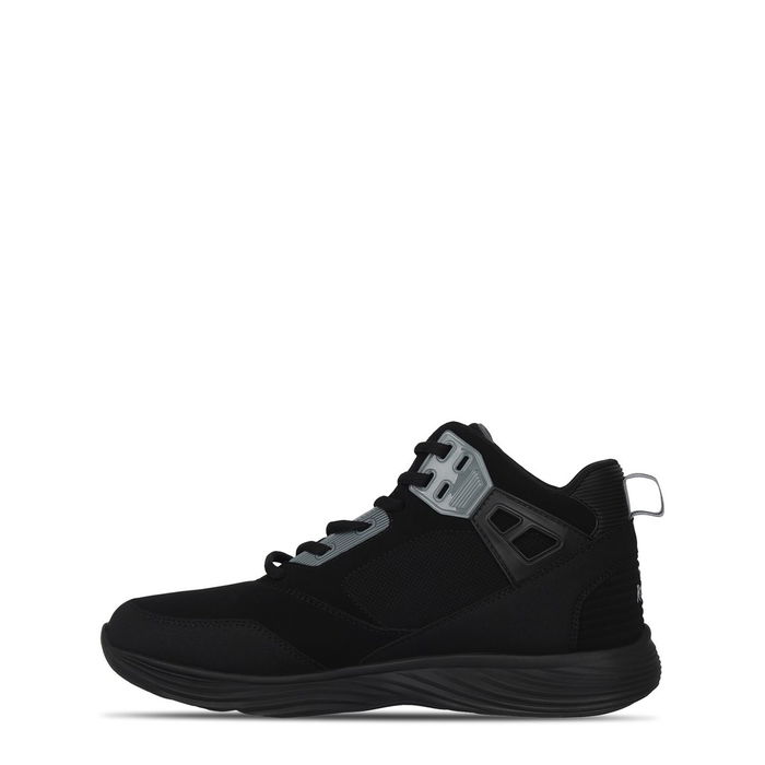 Diverse Basketball Trainers Mens