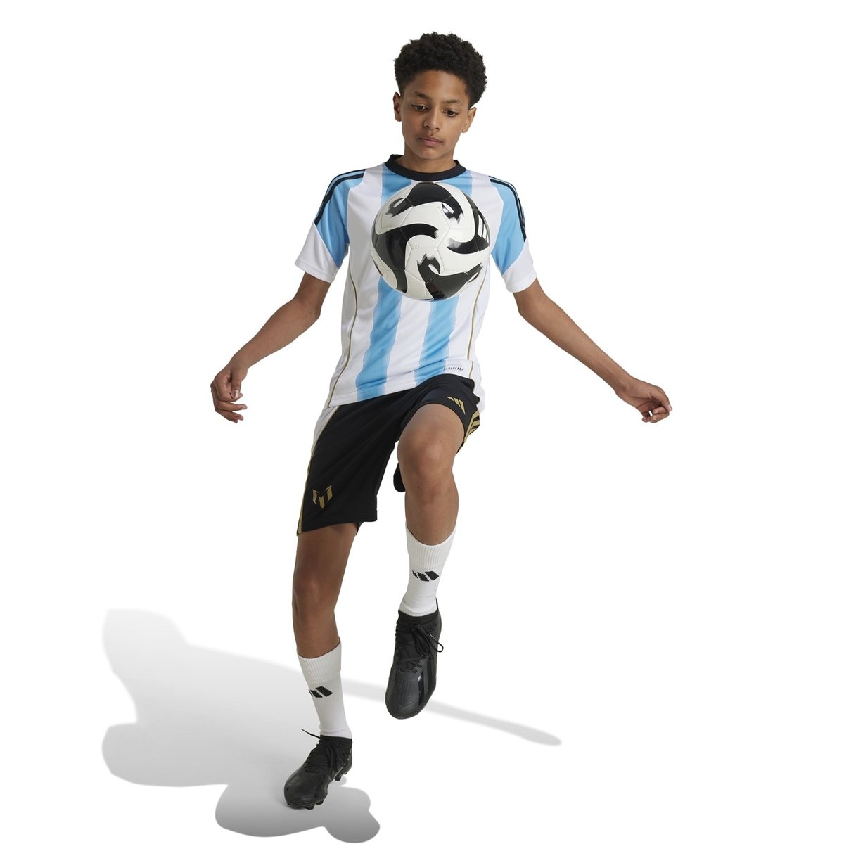 Messi training top online