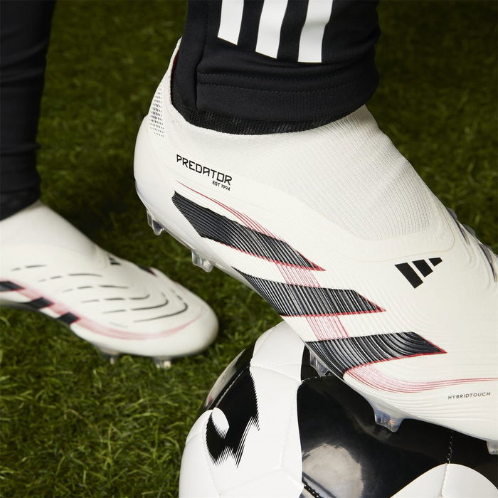 Predator Elite Laceless Firm Ground Football Boots 