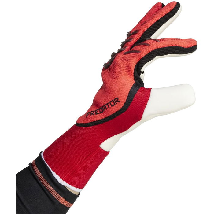 Predator Pro Goalkeeper Gloves Adults