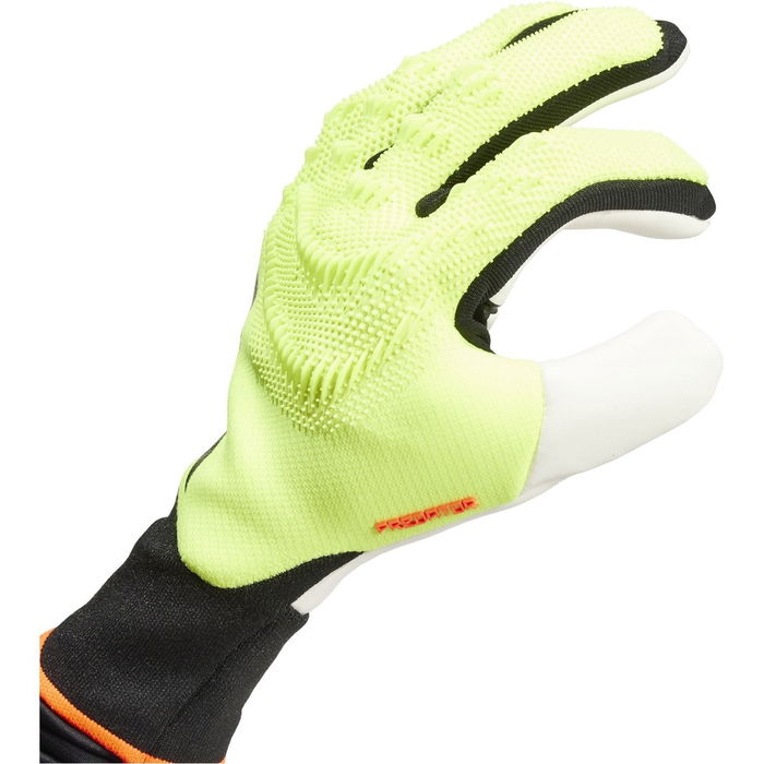 Predator Pro Goalkeeper Gloves Adults