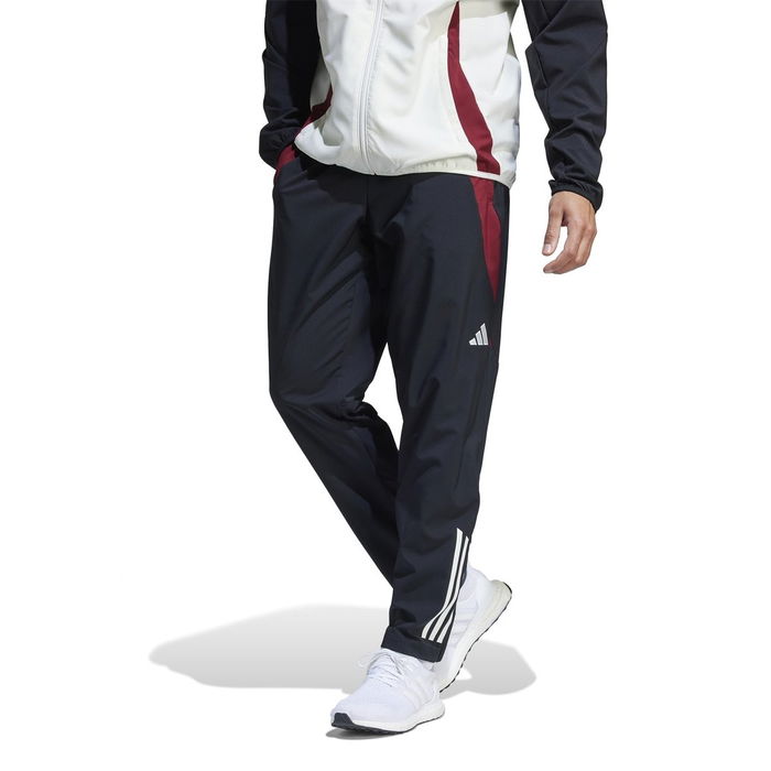 Manchester United Pre Match Tracksuit Bottoms 2025 Adults